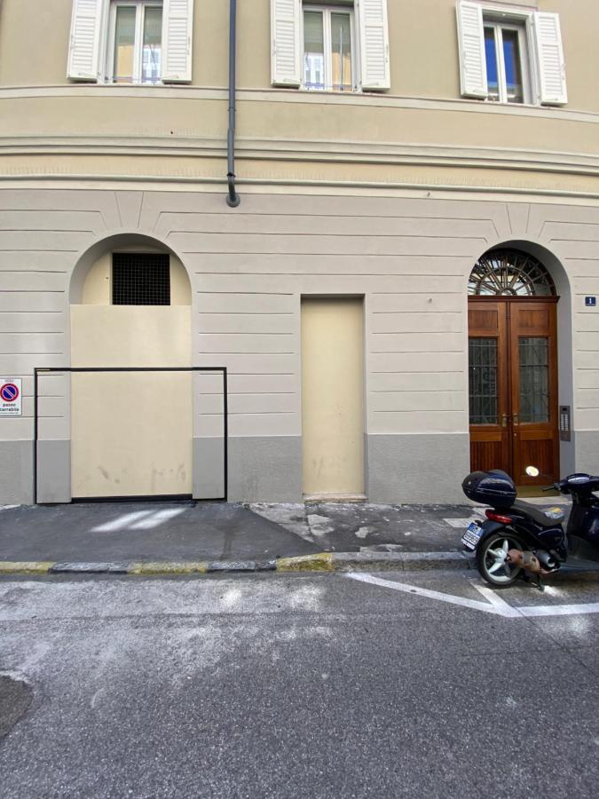 Apartment Luxury + Garage Triest